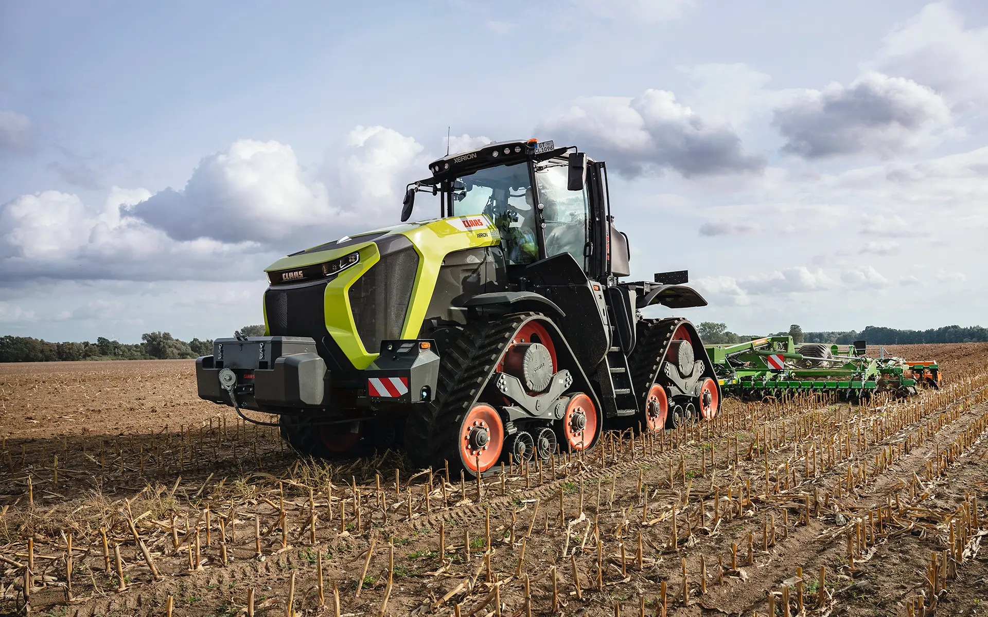 CLAAS XERION 12 Series Tractor