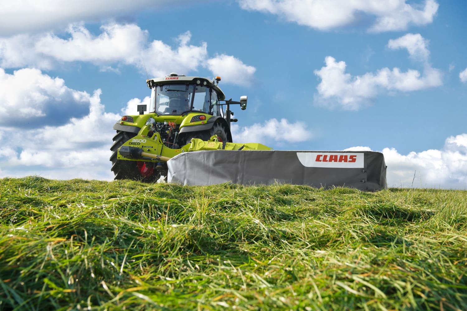 CLAAS Tractor with the CLAAS DISCO mower